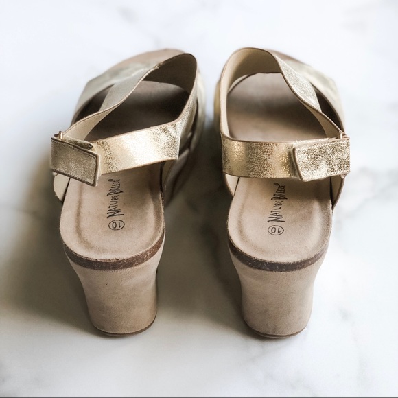 🔥last pair🔥 gold wedge sandals limited sizes! 10 - Picture 4 of 5